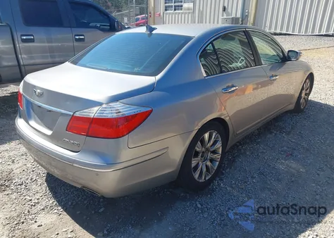 2009 Hyundai Genesis 3.8 z USA, uszkodzony, nr VIN KMHGC46E39U024665